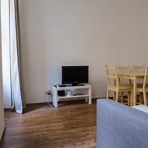 Living - Klosterneuburger Straße Wien