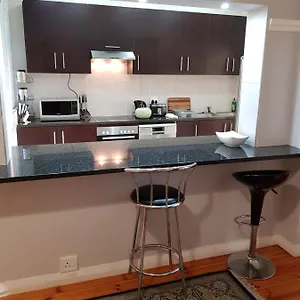 Bramber Court Art-deco Self-catering Apartment Cape Town